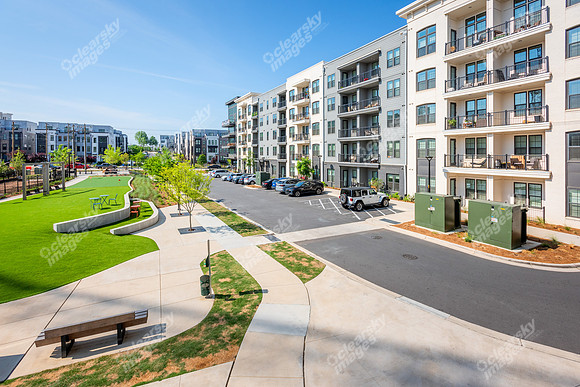 536-w-tremont-ext3083
