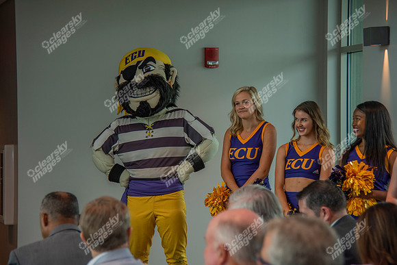 ribbon-cutting-int-2858