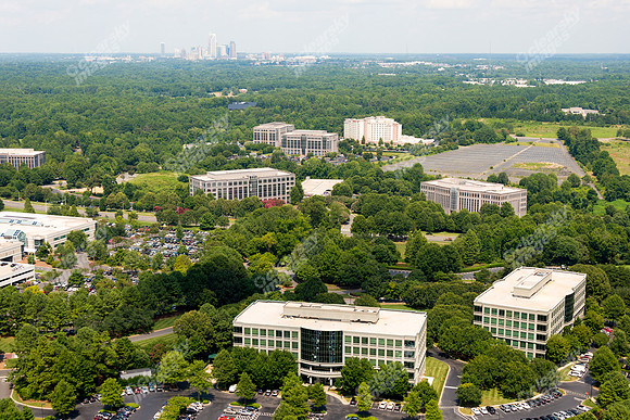 vanguard-center-helo-072413-615