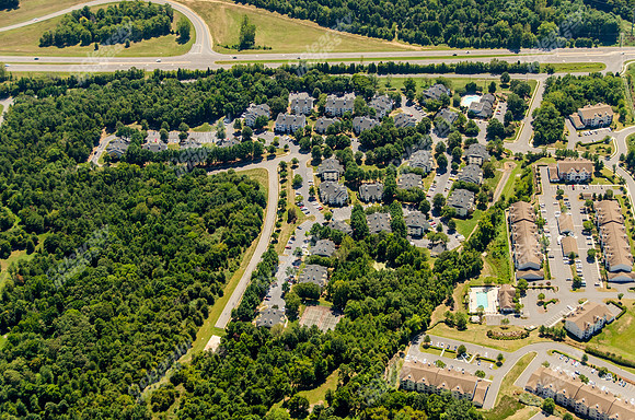hunt-club-apts-897