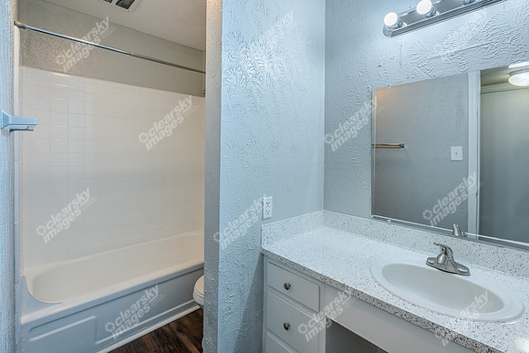 639-archdale-int6916