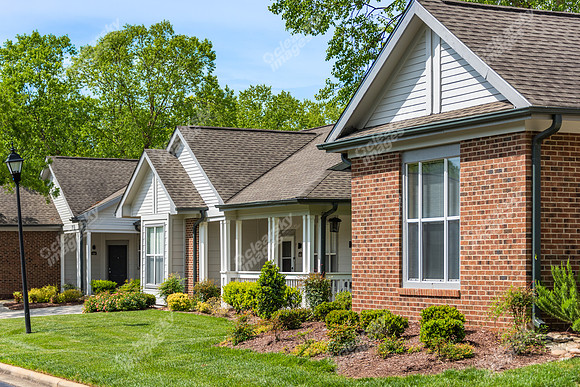 240-ivy-meadow-ext1051