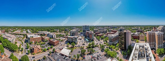 main-at-broad-drn0182