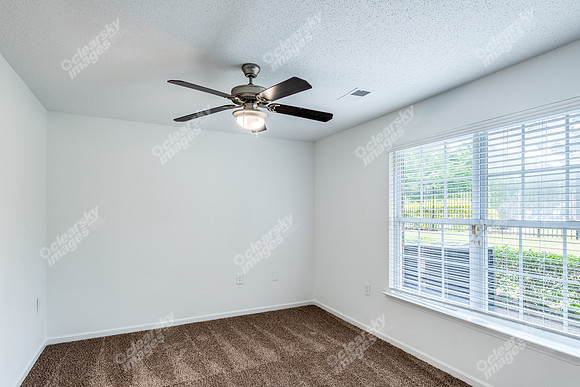 812-crescent-int5753