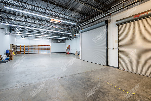 8700-red-oak-int9690