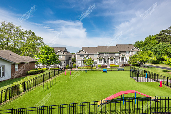 240-ivy-meadow-ext9697