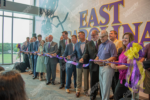 ribbon-cutting-int-2950