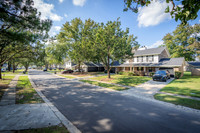 1398-s-university-ext2602