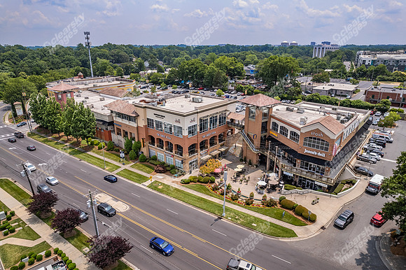1600-e-woodlawn-drn0123