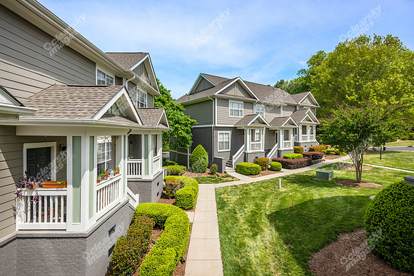 240-ivy-meadow-ext0016