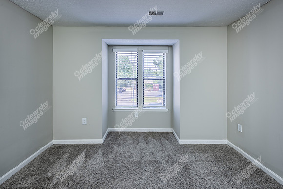 103-weatherstone-hampton-int0685