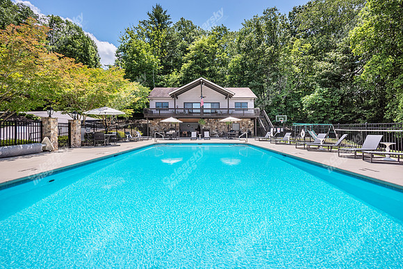 1288-country-club-ext8554