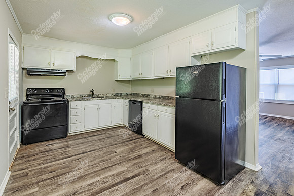 807-college-int6921