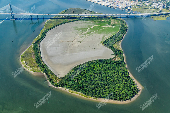 laurel-island-air6205