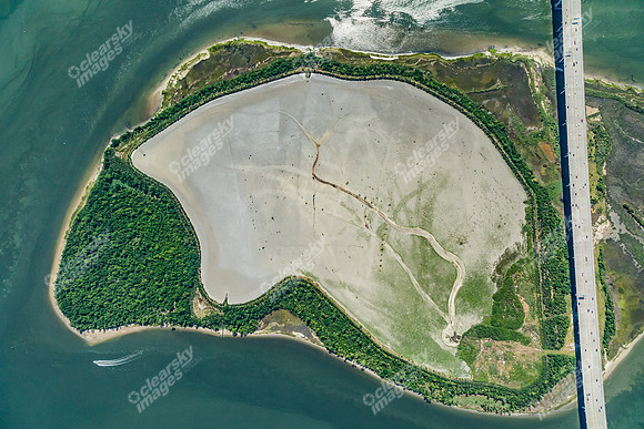 laurel-island-air6213