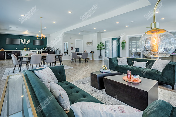 1172-st-marks-int8656