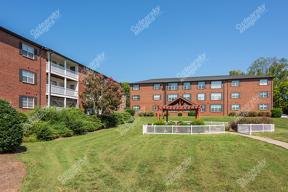 1801-willow-ext0210
