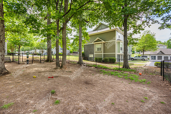 240-ivy-meadow-ext0214