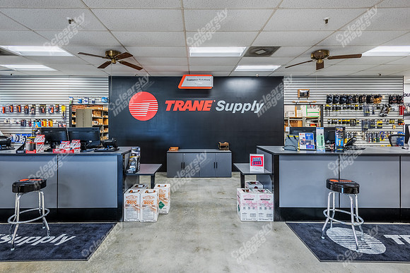 3101-s-elm-eugene-int3940