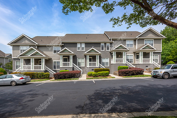 240-ivy-meadow-ext9931