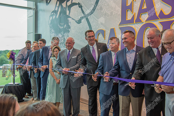 ribbon-cutting-int-2945