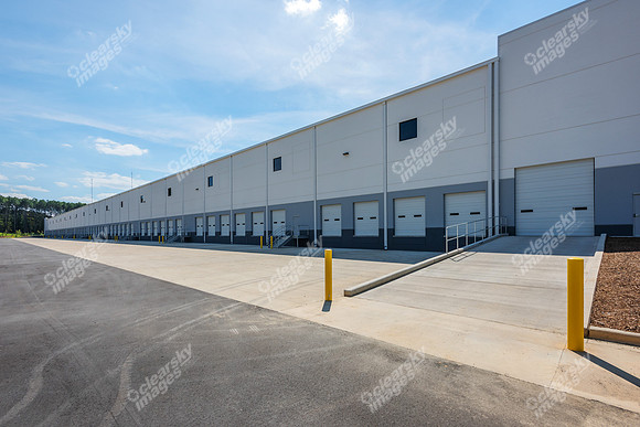 500-n-greenfield-ext0049
