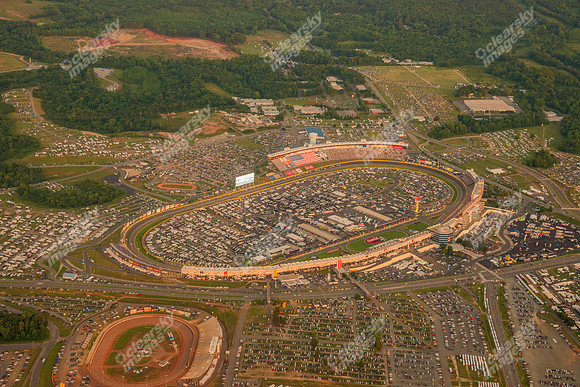 nascar-lowes-motor-speedway-600-052613-a-530