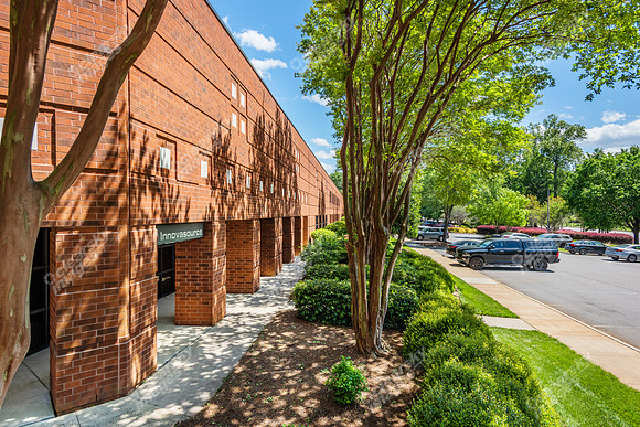 11515-vanstory-ext2956
