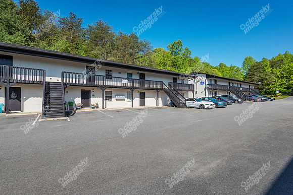 112-weatherwood-ext2594