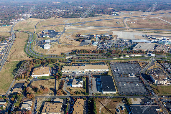 airport-center-112114-2821