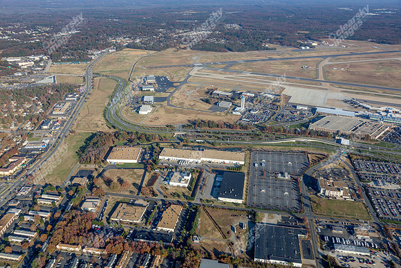 airport-center-112114-2842