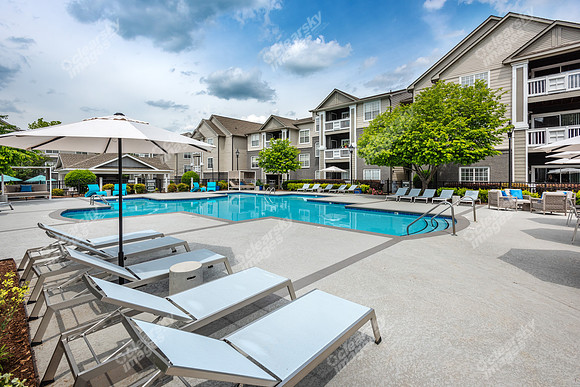 240-ivy-meadow-ext0406