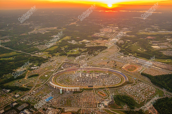 nascar-lowes-motor-speedway-600-052613-a-570