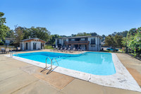 2105-bogarde-ext2378
