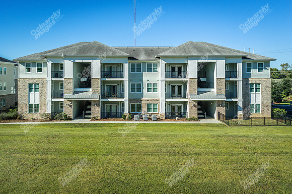 1000-crowfield-drn2096