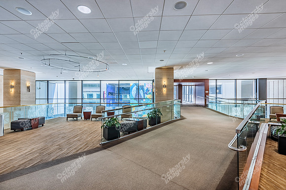 301-s-tryon-int1363