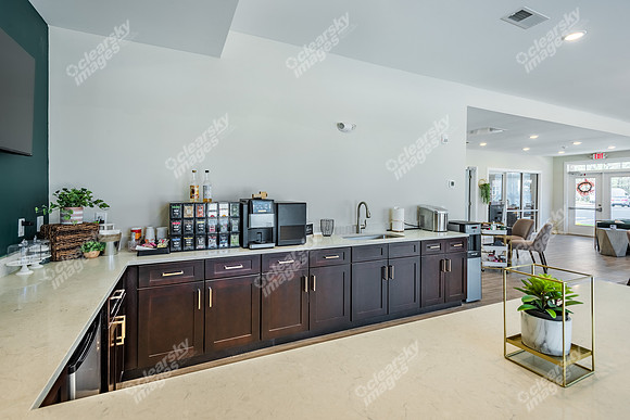 1172-st-marks-int8636