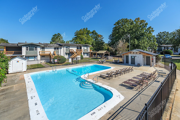 2105-bogarde-ext2435