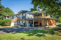 2105-bogarde-ext2807