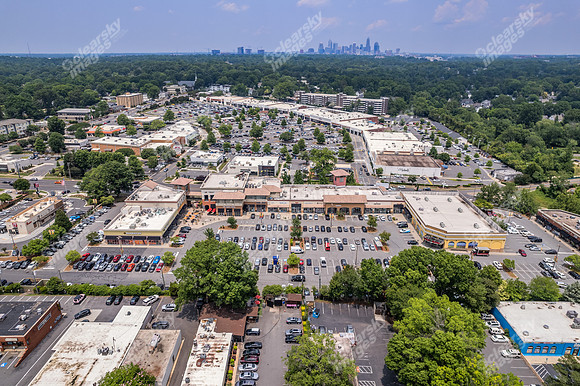 1600-e-woodlawn-drn0115