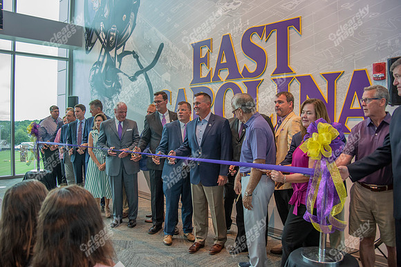 ribbon-cutting-int-2943