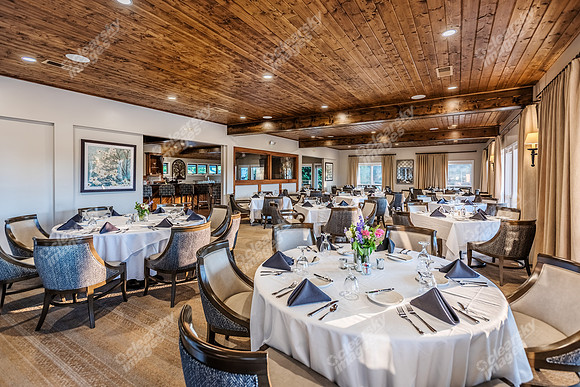 1288-country-club-int_9084
