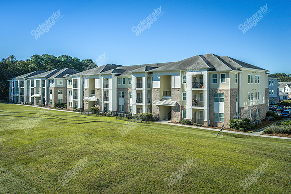 1000-crowfield-drn2097