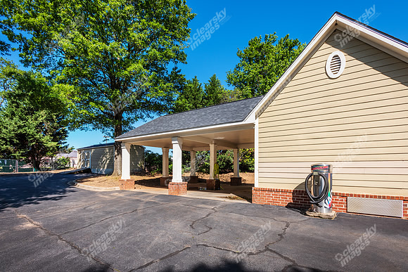 412-woods-lake-ext1638