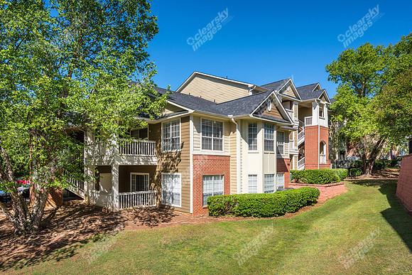 412-woods-lake-ext1653
