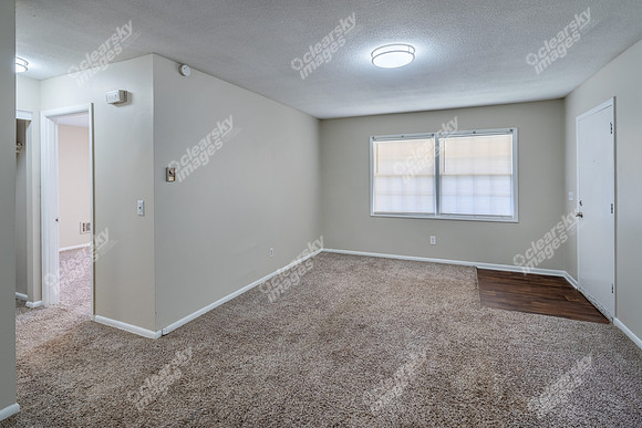 807-college-int7071