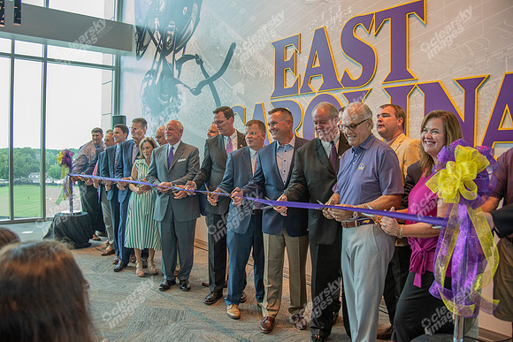 ribbon-cutting-int-2949