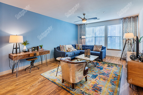 2225-hawkins-int7528