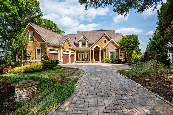 100-n-peachtree-area8129