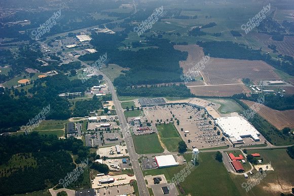 clinton-shopping-air-0711-911